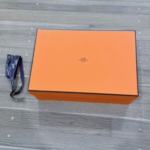 Authentic Empty Hermes Box with Ribbon size 12*8*4.5